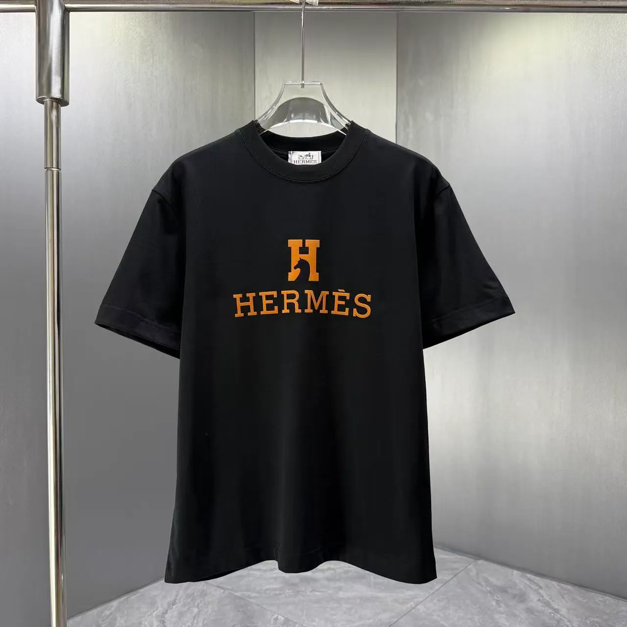 HERM* * 2026 New Arrival T logo ：Black White Yellow Dark Blue Sizes：S M L XL XXL